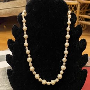 NWT Classic Cream faux Pearls Necklace